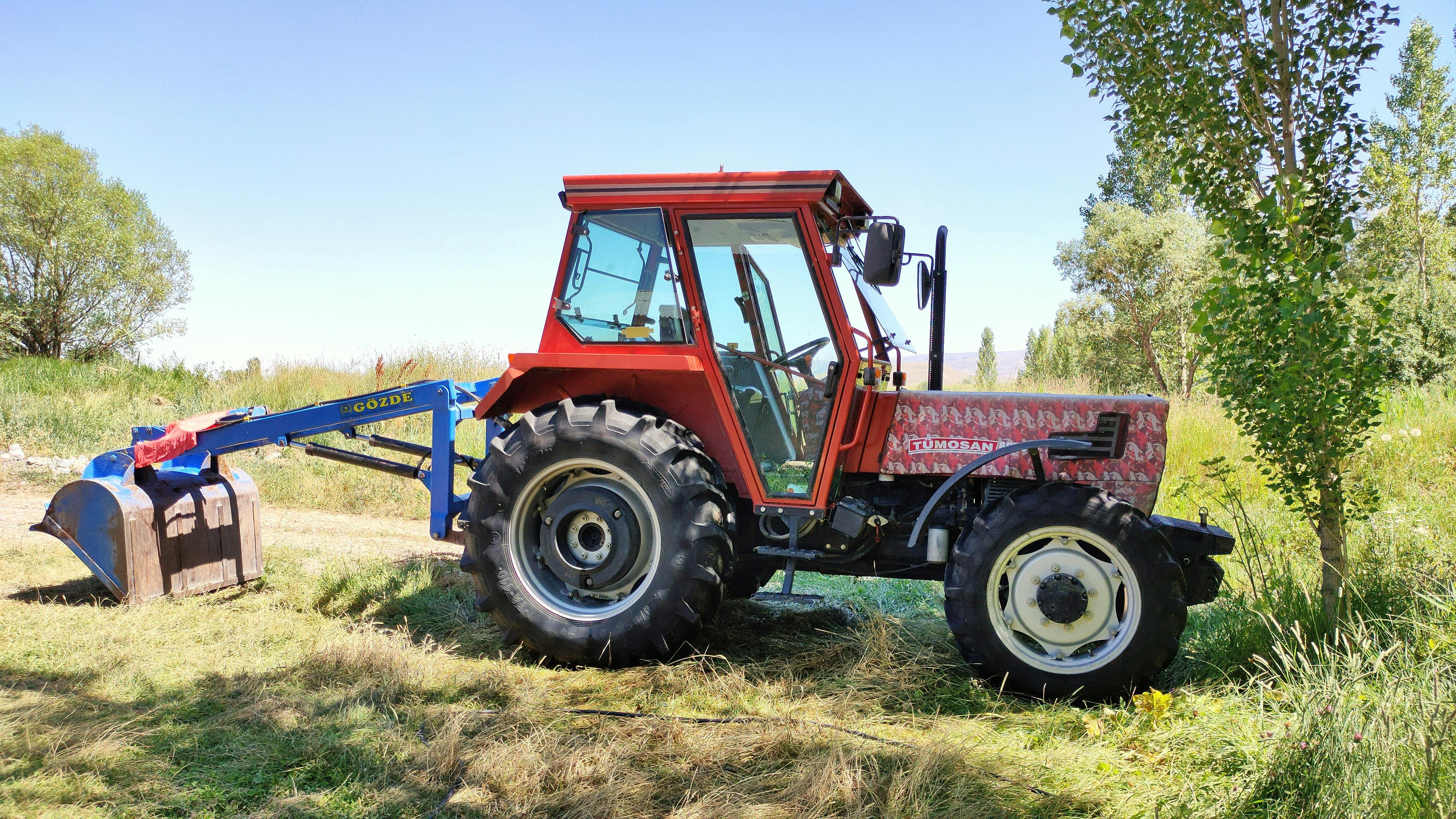 Tracteur agricole Massey Ferguson 290 révisé